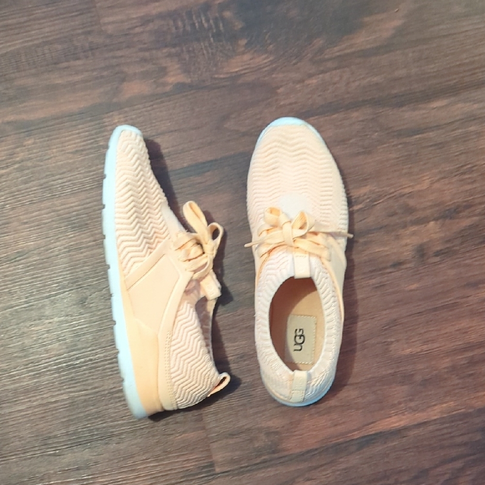 UGG Women's Tan Sneakers